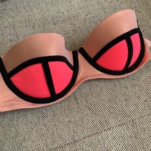 Victoria’s Secret bikini top